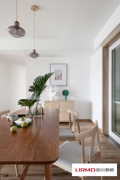 湖南麗爾曼頓家居集團(tuán),定制家具,全屋實(shí)木定制； 