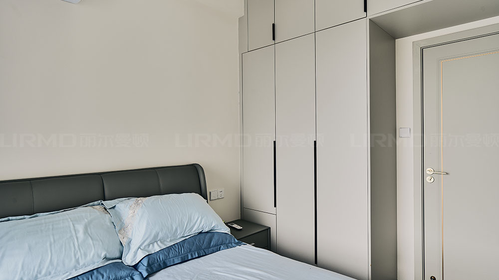 現(xiàn)代風(fēng)-薔薇國際