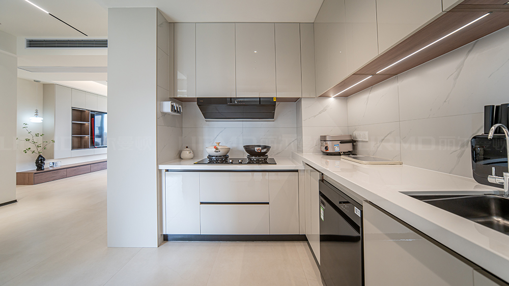 現代奶油風-匯景中央廣場